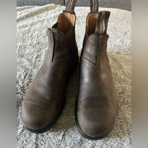 Men’s size US8 (AU7) Blundstone Chelsea. Brown/tan.